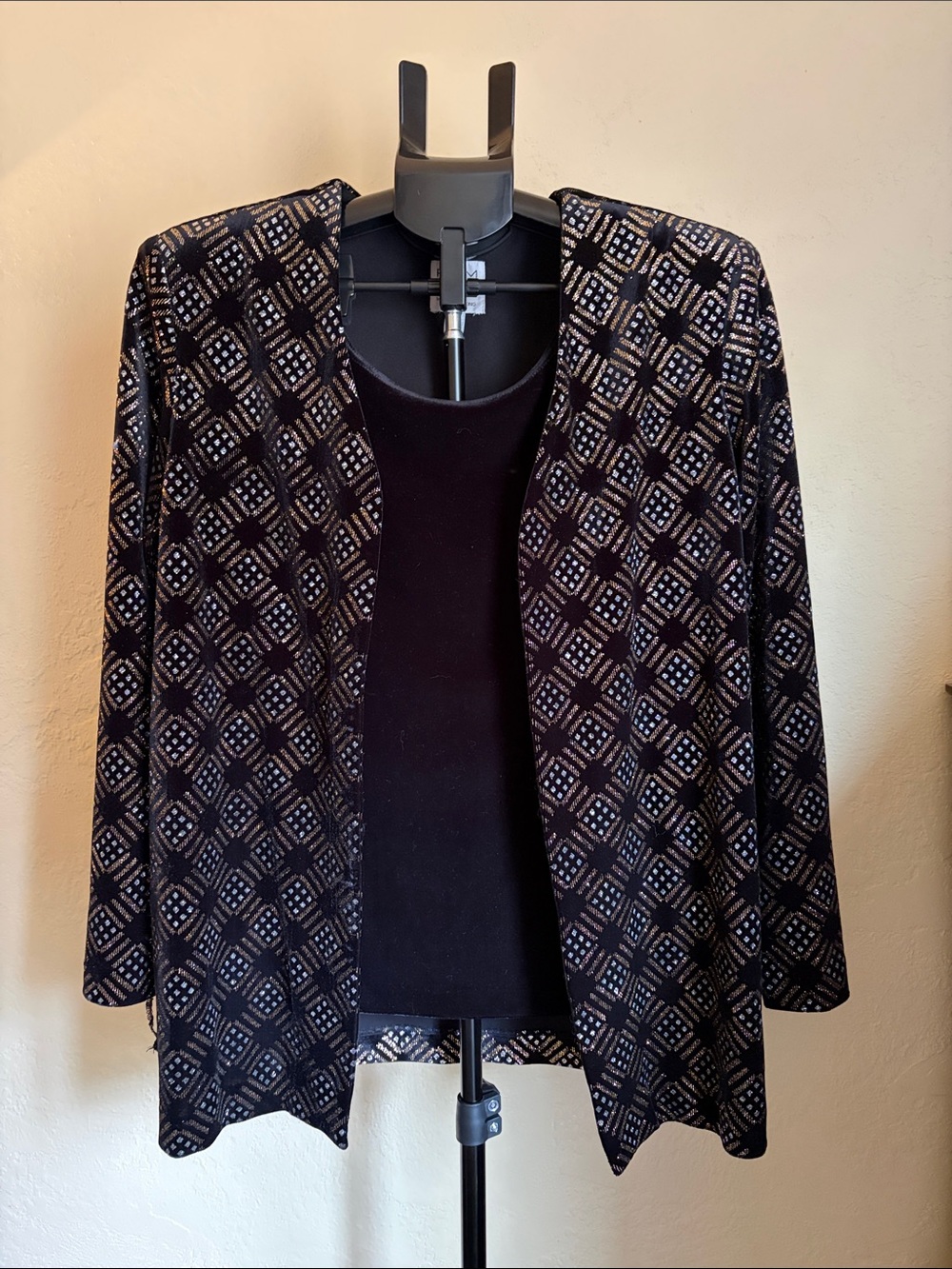 Open-Front Black Patterned Women’s Jacket